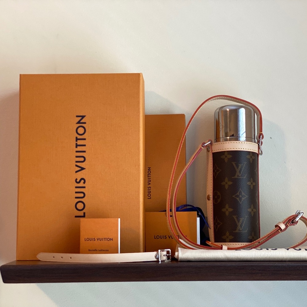 +NWT+ LOUIS VUITTON Flask Holder : Monogram steel / Monogram canvas & cowhide
